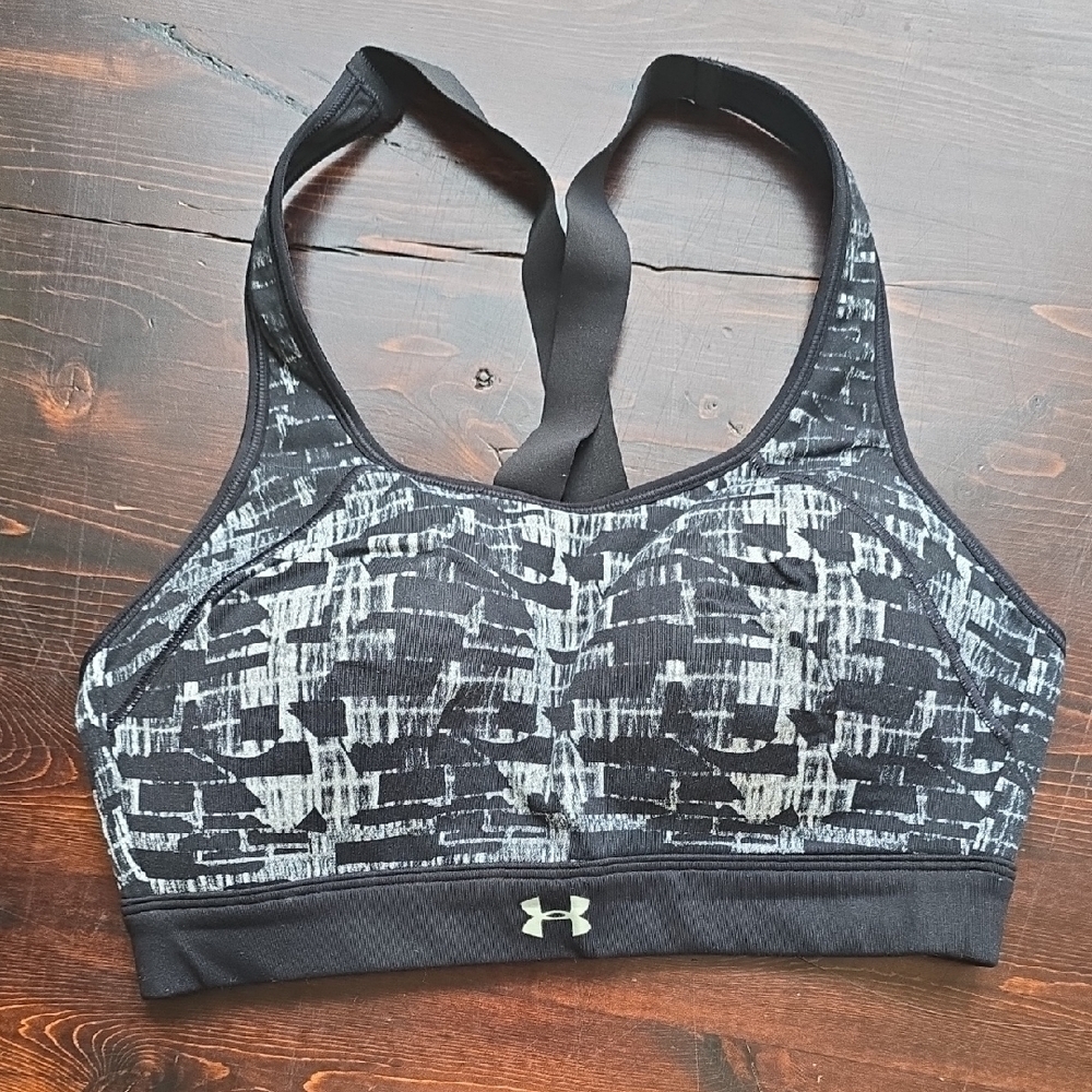 Under Armour Mid Keyhole Printed Sports Bra - Black/White - Medium